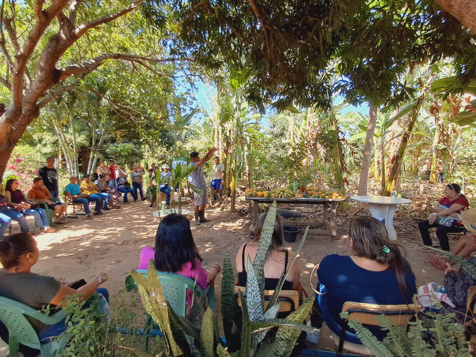 VISITA DE BENEFICIÁRIOS DE CISTERNAS CALÇADÃO DO MUNICÍPIO DE LAGOA DE SÃO FRANCISCO